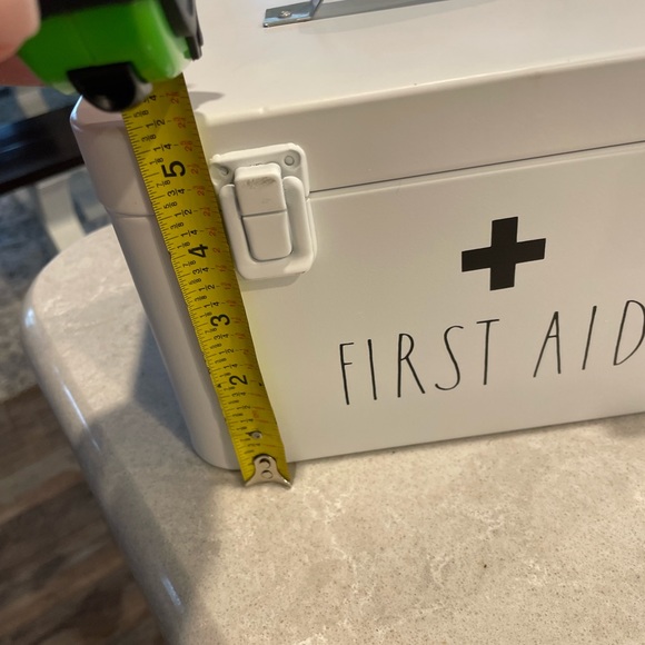 NWT Rae Dunn First Aid Tin - Picture 5 of 6